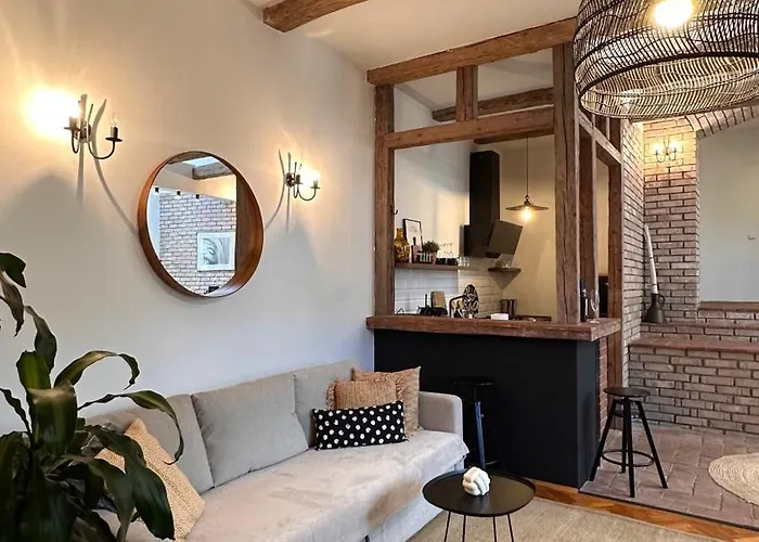 Wonderfull Cozy - Old Town Center Villa